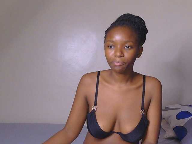 CocoKiss02 live cam on BongaCams