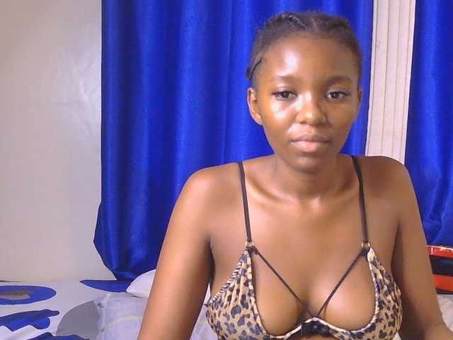 CocoKiss02 live webcam show