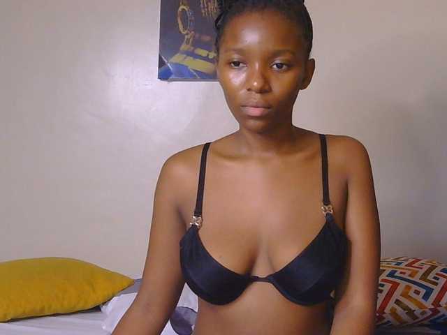 CocoKiss02 live cam on BongaCams