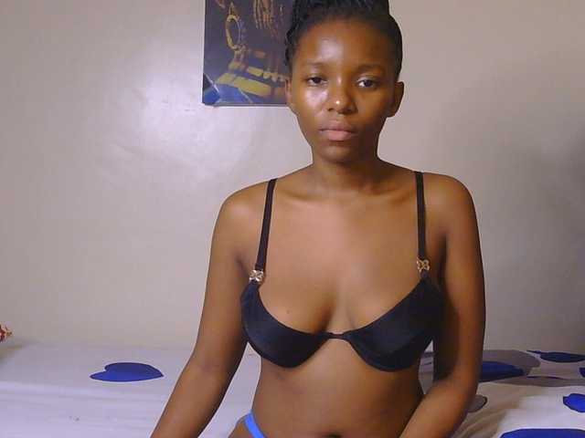 CocoKiss02 live cam on BongaCams