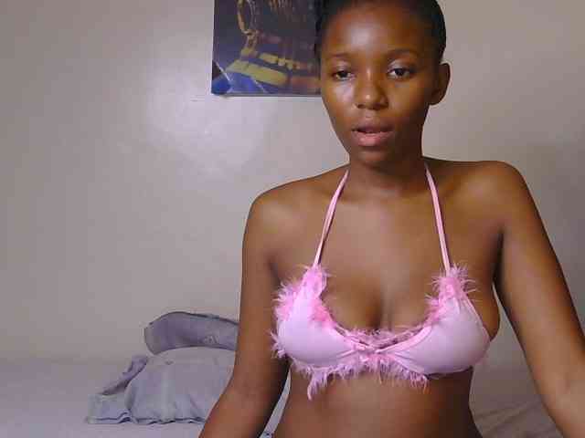 CocoKiss03 webcam