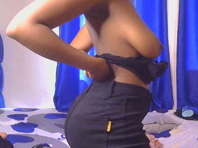 CocoKiss02 webcam