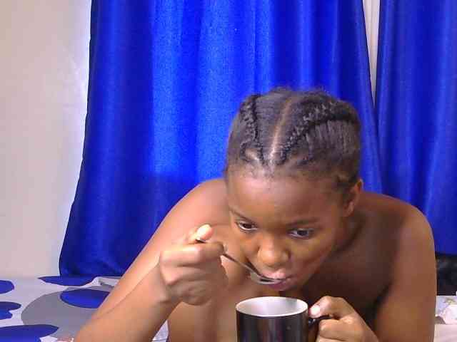 CocoKiss02 webcam