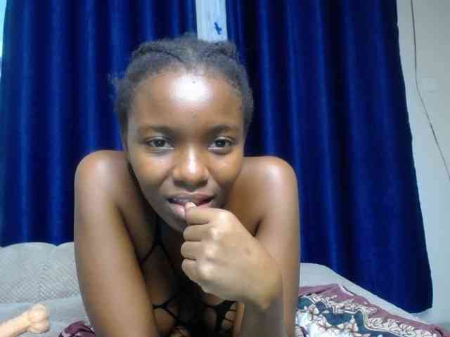CocoKiss02 webcam