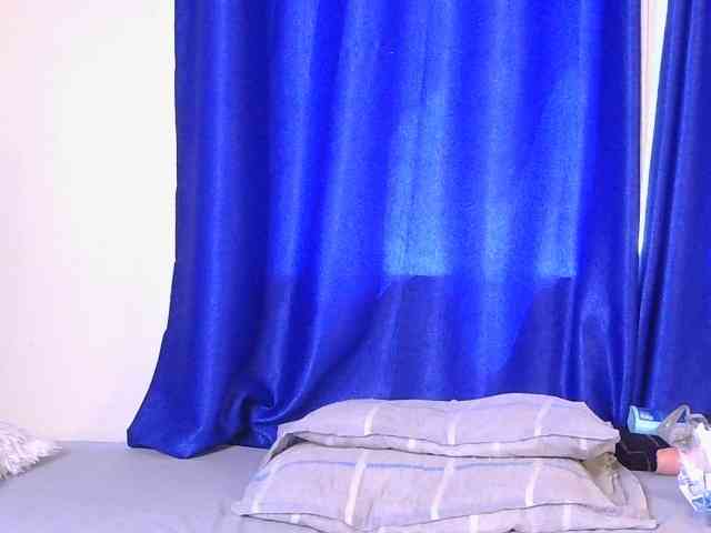 CocoKiss02 webcam