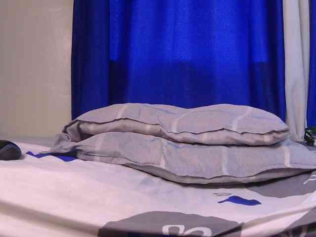 CocoKiss02 webcam