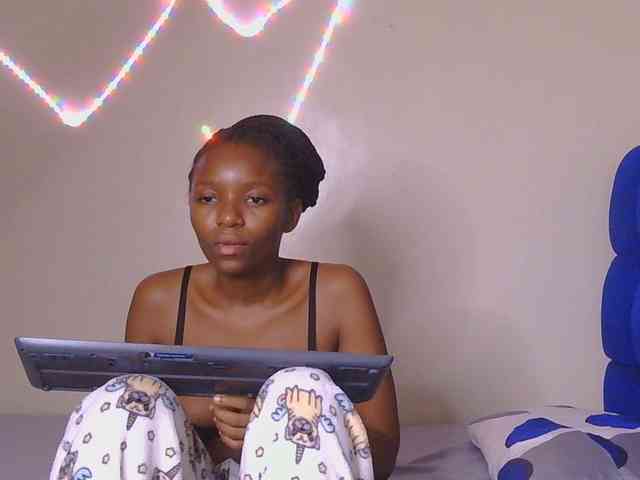CocoKiss03 webcam