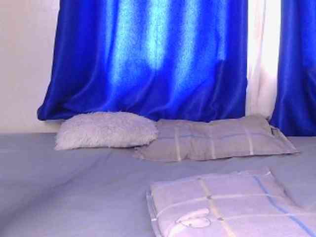 CocoKiss02 webcam