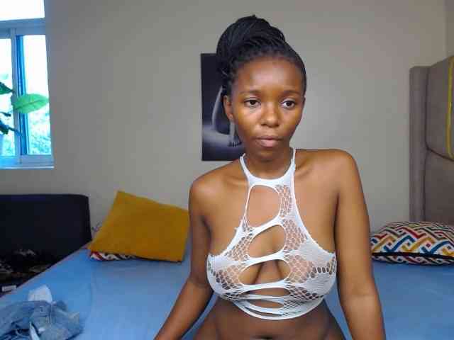 CocoKiss02 webcam