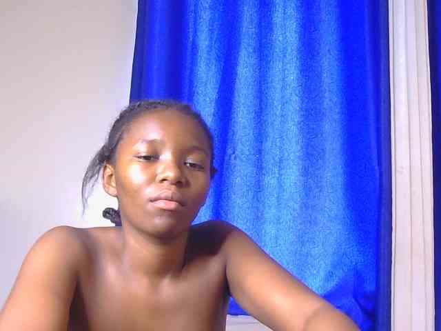 CocoKiss02 webcam
