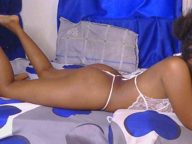 CocoKiss02 webcam