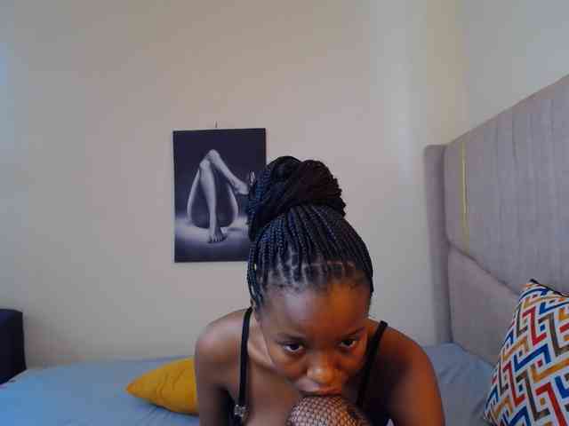 CocoKiss02 webcam