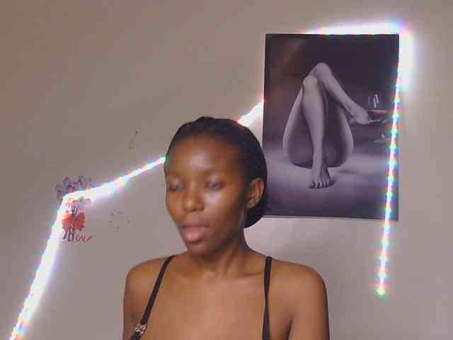 CocoKiss03 webcam