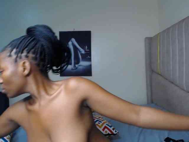 CocoKiss02 webcam