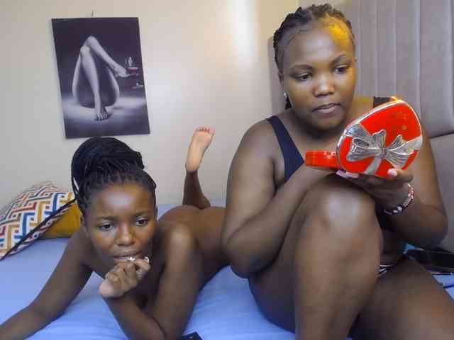 CocoKiss02 webcam
