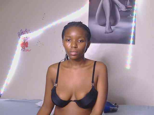 CocoKiss03 webcam
