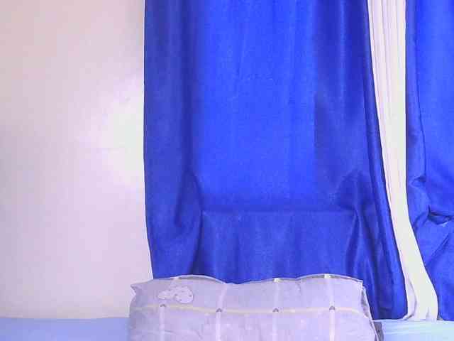 CocoKiss02 webcam