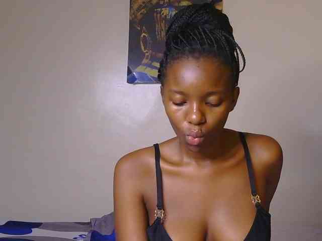 CocoKiss03 webcam