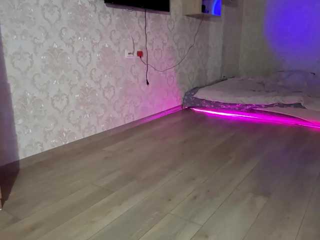MichealSar live webcam show
