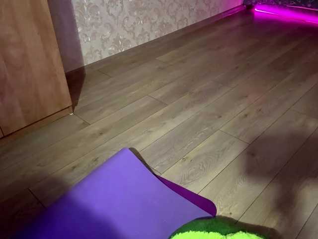 MichealSar live webcam show