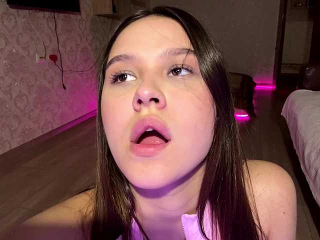 MichealSar live webcam show