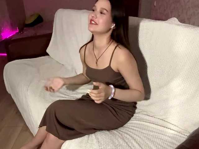 MichealSar live cam
