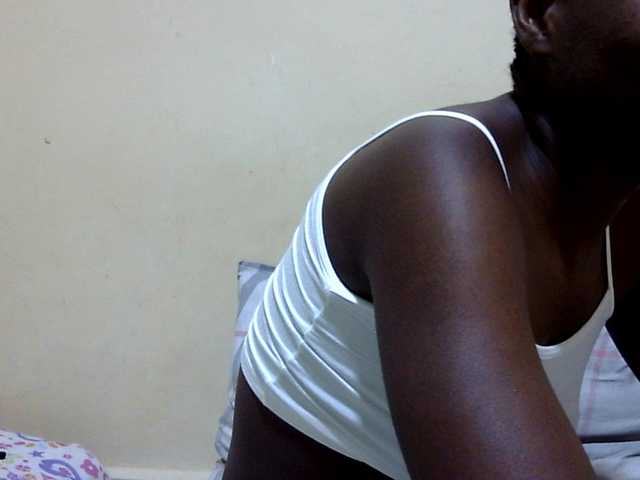 babyellah live cam on BongaCams