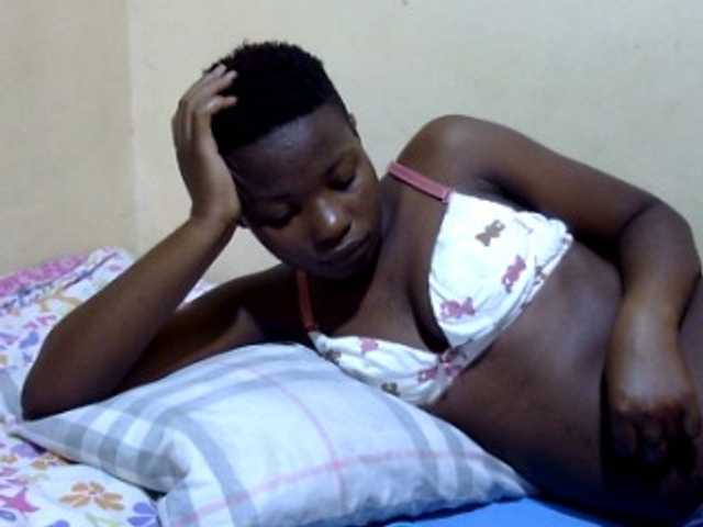 babyellah live cam on BongaCams