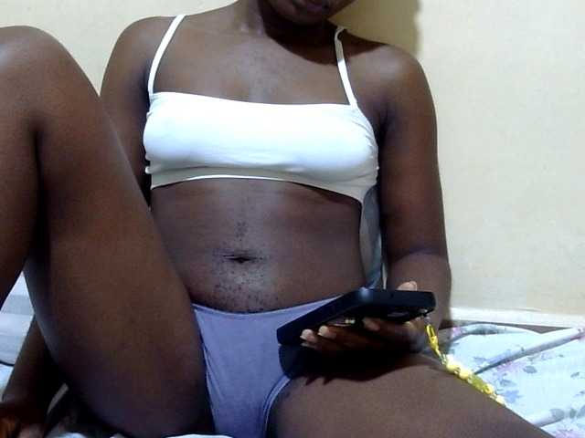 babyellah live cam on BongaCams