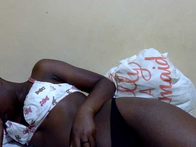 babyellah live cam on BongaCams