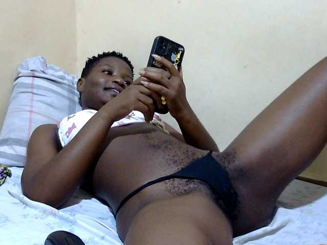 babyellah live cam on BongaCams