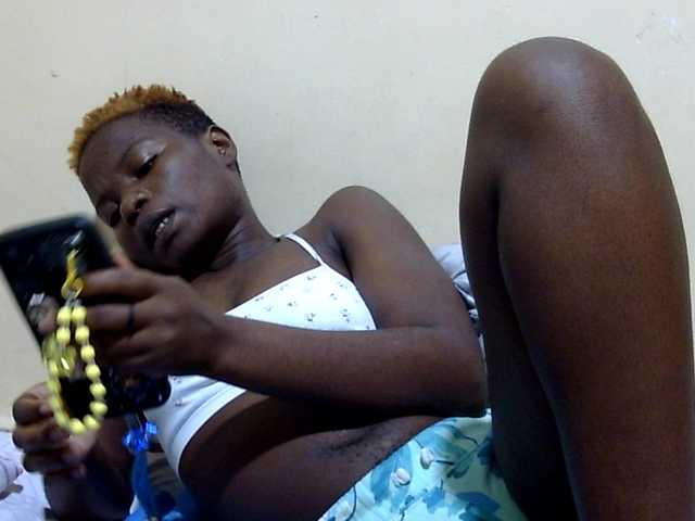 babyellah live cam on BongaCams