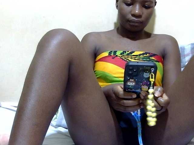 babyellah live webcam show