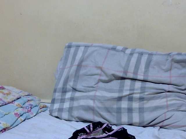 babyellah live webcam show