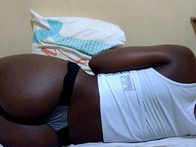 babyellah live cam on BongaCams