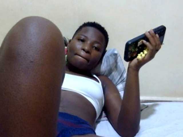 babyellah live webcam show