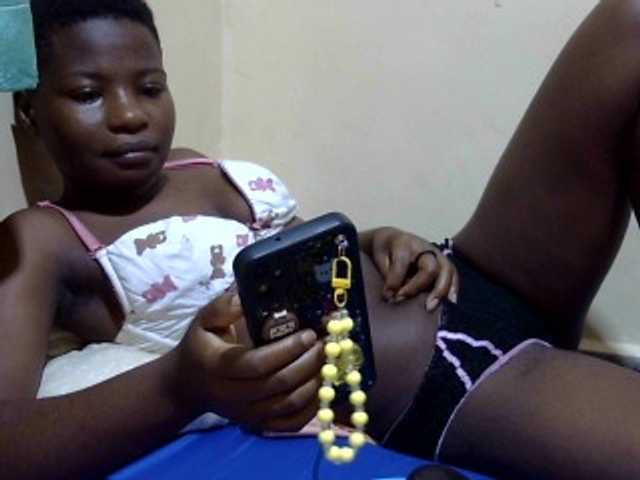 babyellah live cam on BongaCams