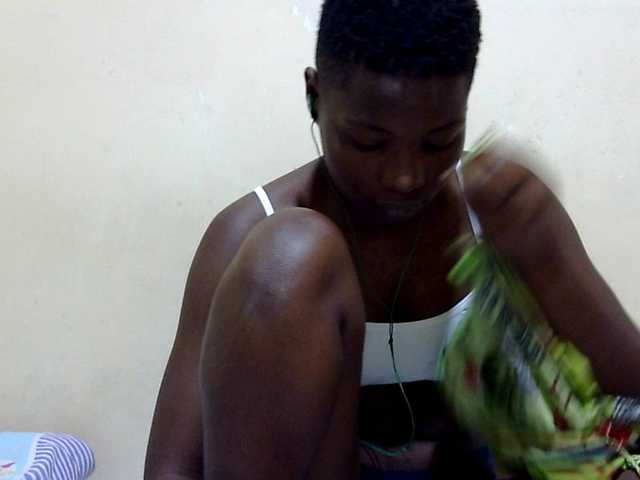 babyellah live cam on BongaCams