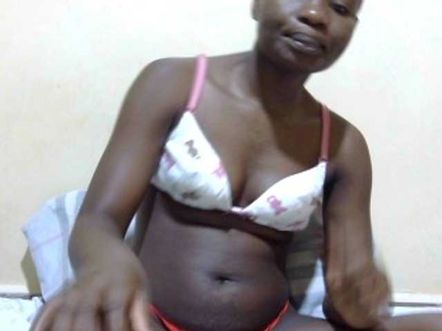babyellah live cam on BongaCams