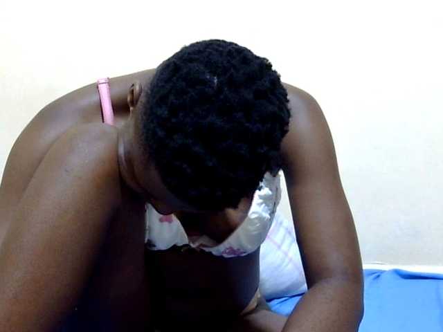 babyellah live cam on BongaCams