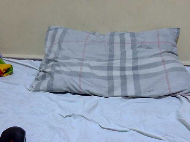 babyellah live webcam show