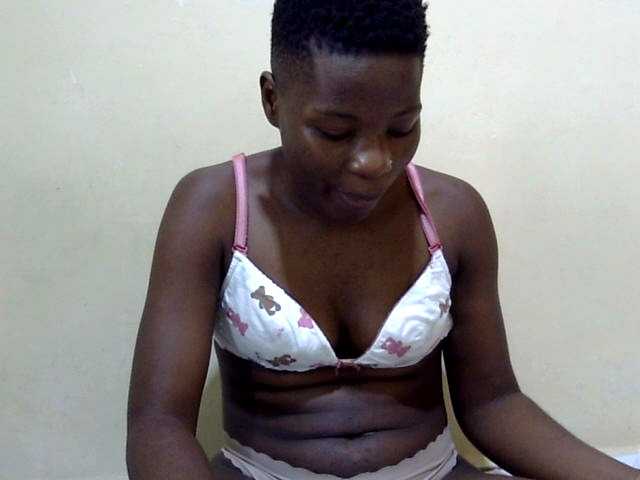babyellah live cam on BongaCams