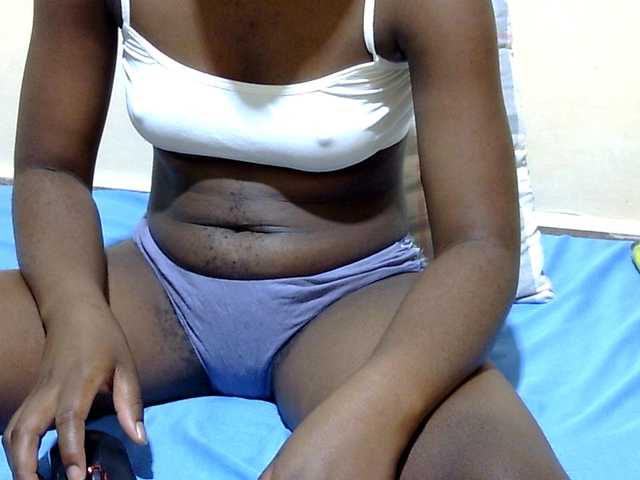 babyellah live cam on BongaCams