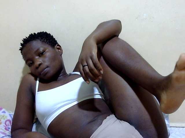 babyellah live cam on BongaCams