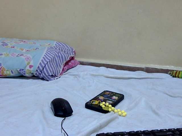 babyellah live webcam show