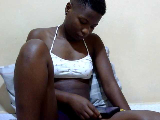 babyellah live cam on BongaCams