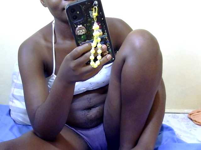 babyellah live cam on BongaCams