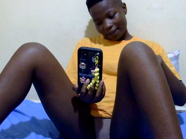 babyellah live cam on BongaCams