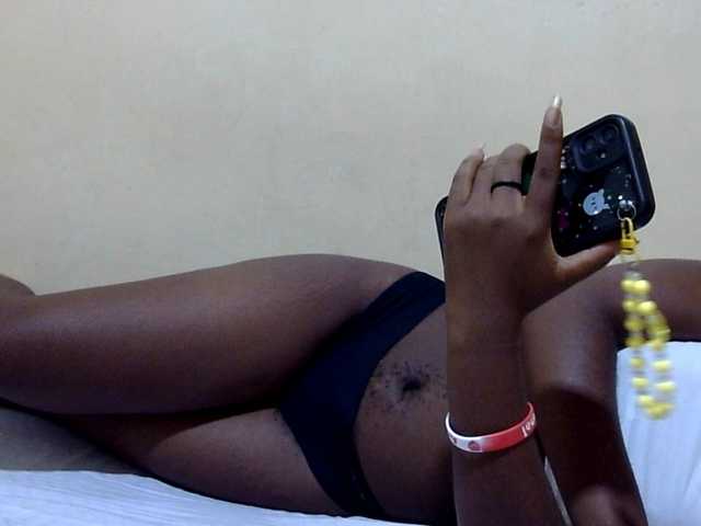 babyellah live cam on BongaCams