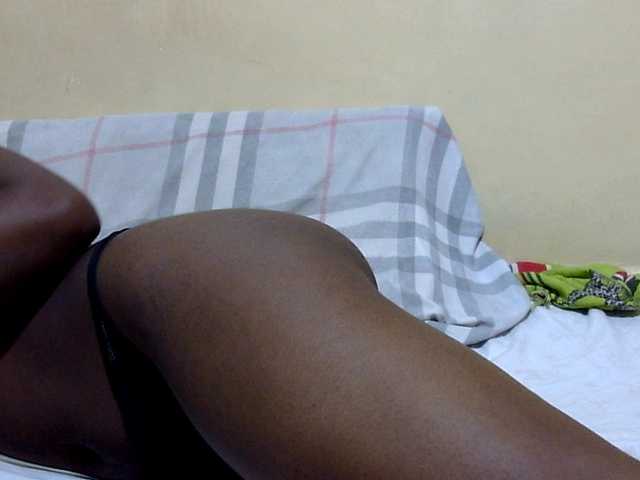 babyellah live webcam show
